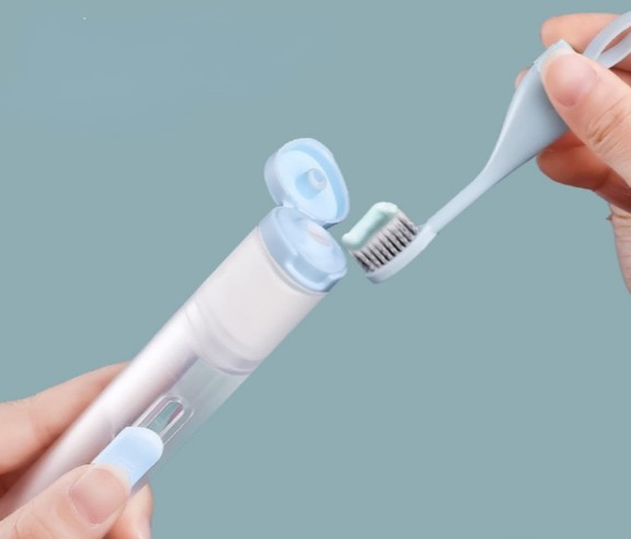 Miniatura 2 de Cepillo dientes con dispensador d crema